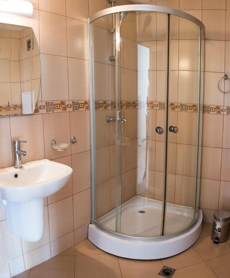 Vm Apartments Robinson Beach Pomorie Bagian luar foto